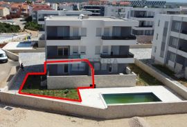 PRODAJA apartman Novalja 72 m2, prodaja, 350m od mora, vrt, bazen, Novalja, Kвартира