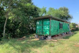 KANFANAR – odlično građevinsko zemljište sa strujom i vodom, Kanfanar, Terrain