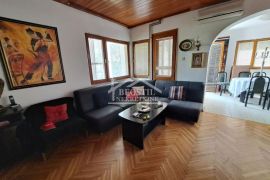 Sopot - Popović - 290m2+9.88ari ID#21844, Sopot, House