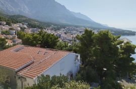 MAKARSKA, BAŠKA VODA - kuća sa 5 apartmana s pogledom na more! PRILIKA!, Baška Voda, House