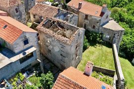 RIJETKOST U PONUDI!!! SAMOSTOJEĆA KUĆA SA POGLEDOM NA MORE U STAROGRADSKOJ JEZGRI, Kršan, Kuća