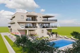 Istra, Umag, Trosoban stan u prizemlju NKP 82,05 m2, 400 m od mora, Umag, Stan