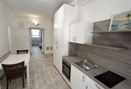 STAN, PRODAJA, ZAGREB, CENTAR, 37 m2, GARSONIJERA, Gornji Grad - Medveščak, Apartamento