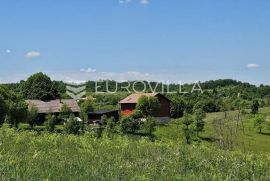 Slunj, višenamjensko poljoprivredno zemljište s postojećim objektima, Slunj, Земля