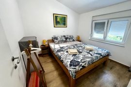 ISTRA - POREČ - TINJAN - KUĆA SA BAZANOM ZA INVESTICIJU!, Poreč, Casa