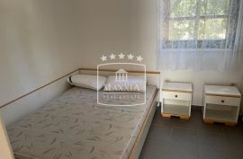 Posedarje - Apartmanska kuća s 8 stambenih jedinica 326 m2, POGLED! 600000€, Posedarje, Casa