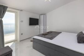 OPATIJA, BREGI - stan 85m2, DB+3S, 2.KAT s panoramskim pogledom na more i bazenom, Matulji, Appartement