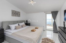 OPATIJA, BREGI - stan 85m2, DB+3S, 2.KAT s panoramskim pogledom na more i bazenom, Matulji, Appartement