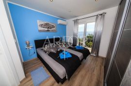 Opatijska rivijera, villa 380 m2 s bazenom i panoramskim pogledom na more, Opatija - Okolica, Kuća