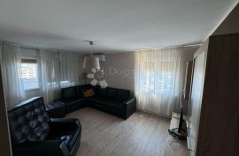 Rijeka, Vojak, stan 2s+db, 70 m2, balkon, Rijeka, Appartment