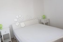 PREDIVAN STAN SA POGLEDOM NA LUKU I MORE MALOG LOŠINJA, Mali Lošinj, Apartamento