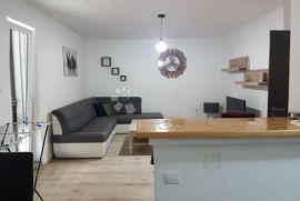 PREDIVAN STAN SA POGLEDOM NA LUKU I MORE MALOG LOŠINJA, Mali Lošinj, Apartamento