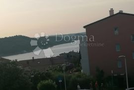 PREDIVAN STAN SA POGLEDOM NA LUKU I MORE MALOG LOŠINJA, Mali Lošinj, Διαμέρισμα