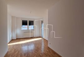 Stan dvije spavaće sobe Novogradnja 89,67m² Sprat 4  Novogradnja, Istočno Novo Sarajevo, Appartamento