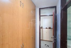 Odličan stan sa dvije spavaće 67 kvadrata Dobrinja Novi Grad, Sarajevo Novi Grad, Apartamento