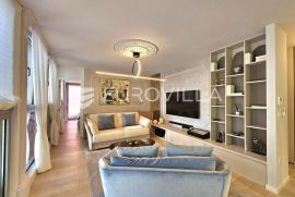 Opatija, Centar, eksluzivan dvosoban stan NKP 75.52 m2 s vrtom, Opatija, Wohnung