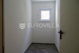 Kostrena, prekrasan četverosoban stan u novogradnji NKP 105,17m2, Kostrena, Appartamento