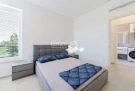 Istra, Pula, Štinjan, stan drugi kat 82,34m2, 2SS+DB, NOVO, #prodaja, Pula, Flat