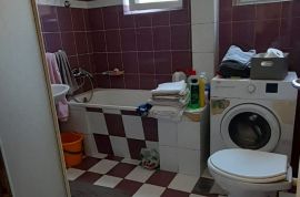 Labin centar - stan sa vrtom!, Labin, Apartamento