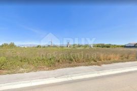 ZADAR, NIN - Građevinsko zemljište 1432 m2, 400m od mora, Nin, Земля