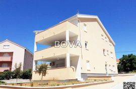 Villa 280 m2 – Novalja *Bazen* (ID-2459/E), Novalja, Famiglia