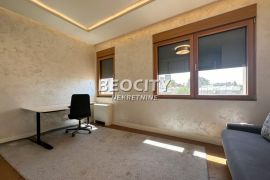 Voždovac, Bulevar oslobođenja, , 5.0, 250m2, Voždovac, Appartement