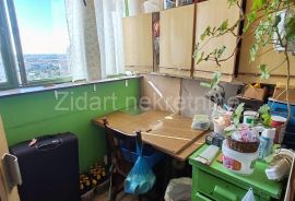 Prvomajska dvoiposoban, Zemun, Apartamento