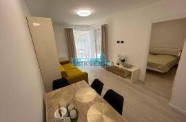 Opatija, novi stan sa bazenom 100m od mora, Opatija, Appartment