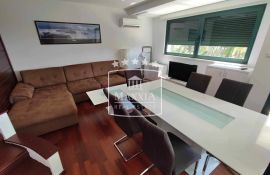 Seline - moderan 2.5 sobni stan na atraktivnoj lokaciji, POGLED! 190000€, Starigrad, Appartamento