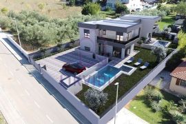 Kuća sa bazenom u Medulinu, 146 m2, 3S+DB, Medulin, بيت