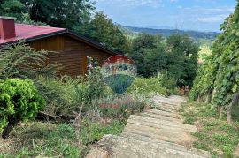 VIKENDICA U ZELENILU, ZA ODMOR I OPUŠTANJE, Krapina, Casa