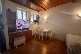 ISTRA, ROVINJ - Poslovni prostor i apartmn u Careri, Rovinj, Propiedad comercial