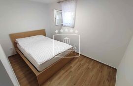 Seline - vrhunski uređen 3.5 soban ap. vrt terasa! 189000€, Starigrad, Apartamento