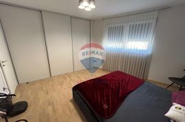 LUKSUZAN STAN 115M2+STAN 56M2+GARAŽA-ZABOK, PRODAJA, Zabok, Appartement