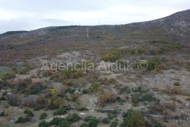 Klis Konjsko građevinsko zemljište 82650 m2 - povoljno, Klis, Land