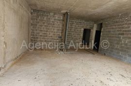 Zadar Borik poslovni prostor 44 m2 novo u ponudi, Zadar, Commercial property