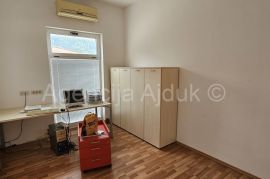 Zadar Borik poslovni prostor 149 m2 top lokacija, Zadar, العقارات التجارية