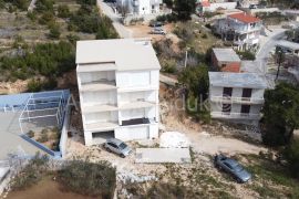 Omiš Stanići - kuća 720 m2 trajan pogled na more - novo u ponudi, Omiš, Haus