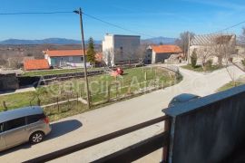 Imotski Lovreć kuća u centru 340 m2 - novo u ponudi, Lovreć, Casa