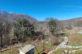 Zagvozd kamena kuća + okućnica - novo u ponudi, Zagvozd, Maison