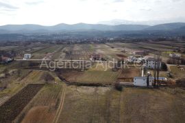 Imotski Donji Proložac 1900 m2 građevinsko zemljište - novo, Imotski, Land