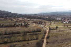 Imotski Donji Proložac 1900 m2 građevinsko zemljište - novo, Imotski, Land