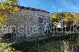 Imotski kamena kuća 165 m2 na parceli od 1248 m2, Imotski, House