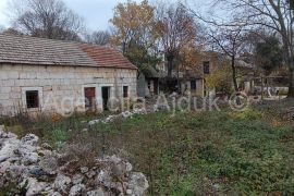 Imotski - kamena kuća 73 m2 Vinjani Donji, Imotski, Casa