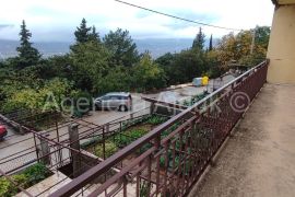 Imotski kuća 270 m2 odlična lokacija - novo u ponudi, Imotski, House