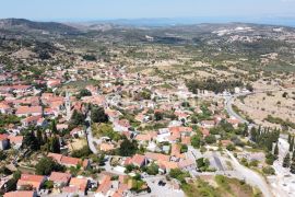 Nerežišća otok Brač građevinsko zemljište 901 m2 + 2 dozvole - novo, Nerežišća, Terra