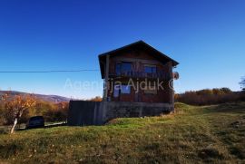 Imotski - Kamenmost kuća 226 m2 na parceli od 831 m2 - povoljno, Imotski, Maison