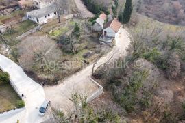 Imotski kuća 115 m2 sa okućnicom - top lokacija, Imotski, Haus