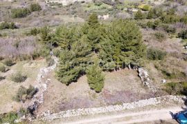 Klis građevinsko zemljište 1568 m2 - novo u ponudi, Klis, Zemljište