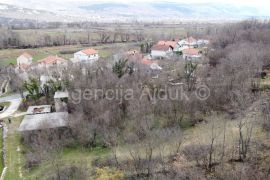 Imotski Kamenmost građevinsko zemljište 800 m2, Imotski, Terreno